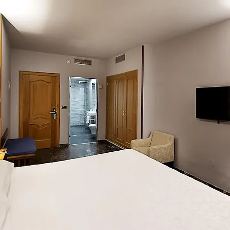 Hotel Condestable Iranzo 4*