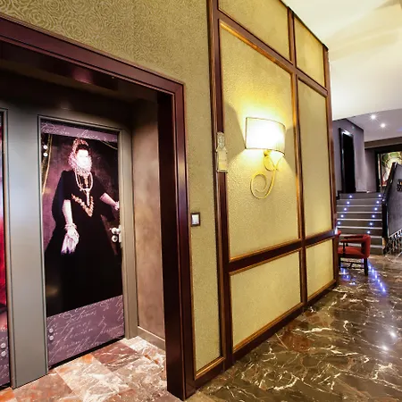 Condestable Iranzo Hotel 4*